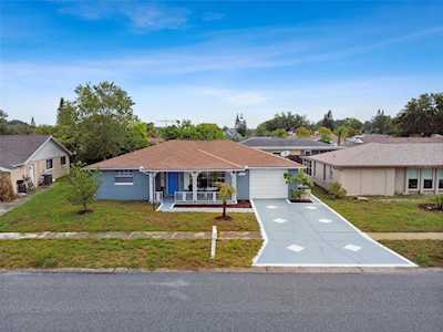 5717 Jackpot WAY Holiday, FL 34690