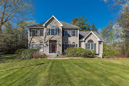 2 Kimball Dr Epping, NH 03042