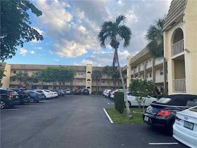 8345 Sunrise Lakes Blvd #106 Sunrise, FL 33322