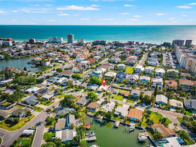 17606 1st St E Redington Shores, FL 33708