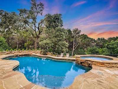 9815 Westminster Glen Ave Austin, TX 78730