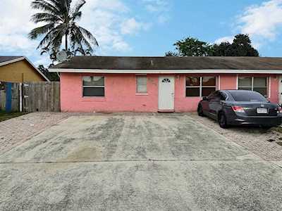 4916 Pimlico Court West Palm Beach, FL 33415
