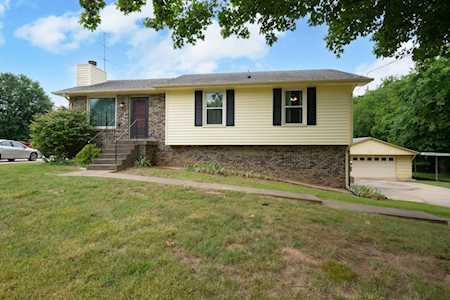 102 Crestview Dr Hendersonville, TN 37075