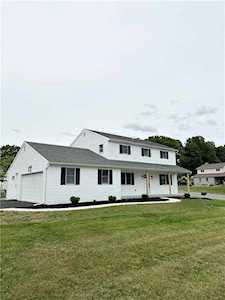 559 Azelea Dr Northampton, PA 18067