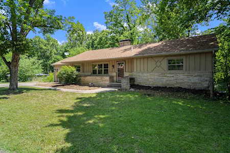 212 Spring Valley RD Columbia, MO 65203