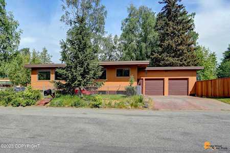 1425 W 23rd Ave Anchorage, AK 99503