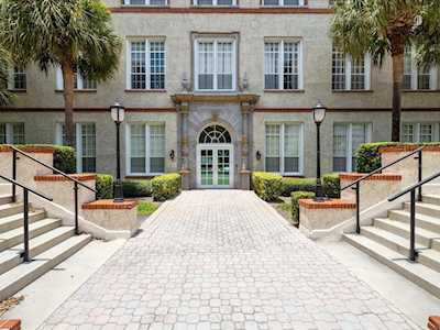 701 Mirror Lake Dr N #401 St. Petersburg, FL 33701