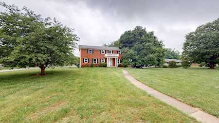 201 Woodmont Dr Shelbyville, TN 37160