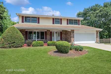 5S611 Bluff Ln Naperville, IL 60540