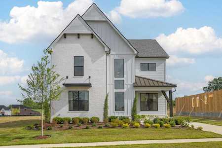 3229 Knotts Dr Thompsons Station, TN 37179