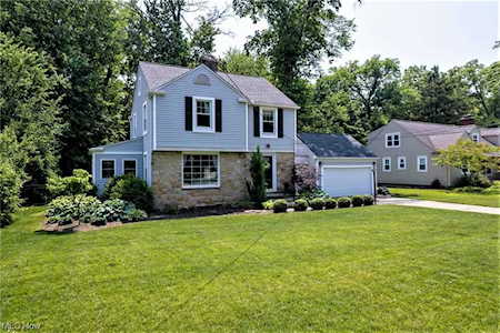 24631 E Oakland Rd Bay Village, OH 44140