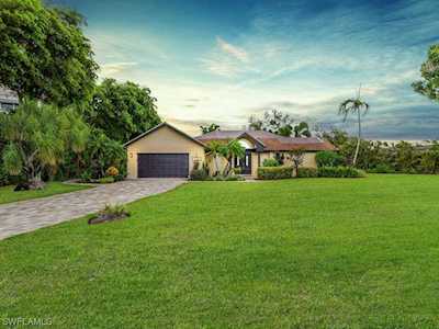 1398 Landmark Ct Fort Myers, FL 33919