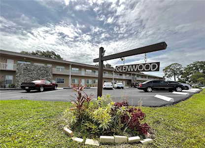 8039 Garden Dr #103 Seminole, FL 33777