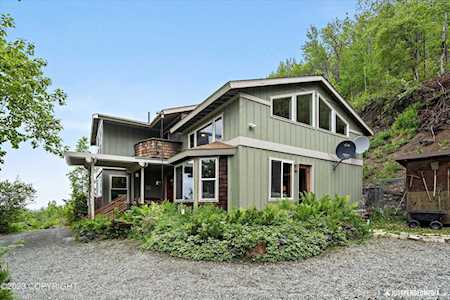 22211 Brownie Dr Eagle River, AK 99577