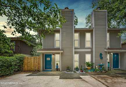 143 Poinsettia ST Atlantic Beach, FL 32233