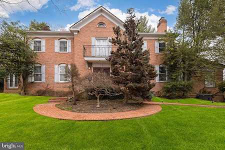 8300 Twin Forks Ln Chevy Chase, MD 20815