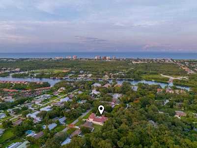 2342 Holly Lane Palm Beach Gardens, FL 33410