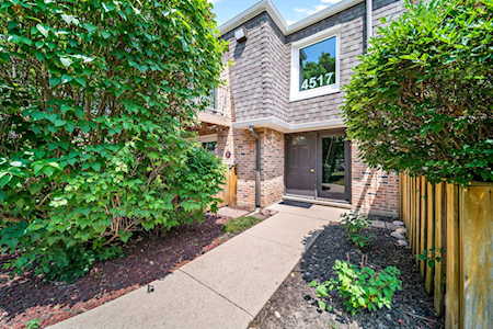 4517 Kings Walk Dr #1C Rolling Meadows, IL 60008
