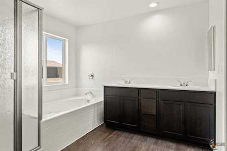 494 Pinto Ct Imperial, CALIFORNIA 92251