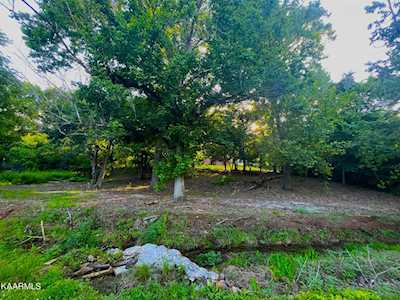 2105 Sandusky Rd Knoxville, TN 37912