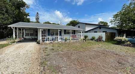4225 78th WAY N St. Petersburg, FL 33709