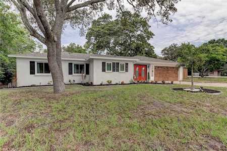 534 Carriage Hills Dr Temple Terrace, FL 33617