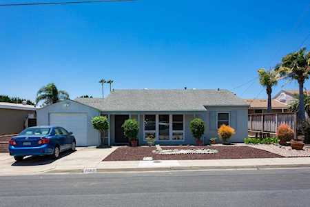 2660 Grandview San Diego, CA 92110