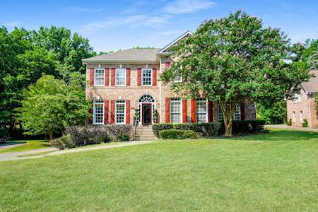107 Shorecrest Cir Hendersonville, TN 37075