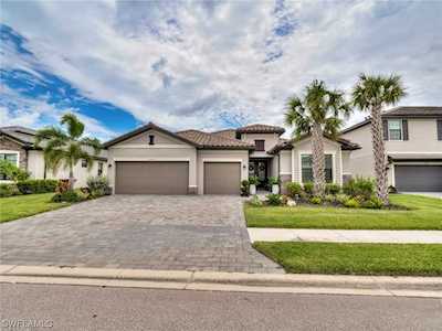 11571 Canopy Loop Fort Myers, FL 33913