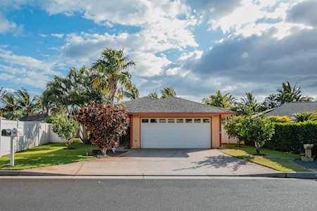 704 Alulike St Kihei, HI 96753