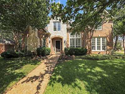 809 Heatherglen Court Southlake, TX 76092