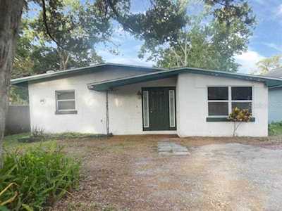 262 5th St NW Largo, FL 33770