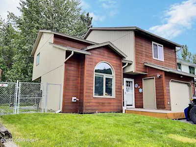 17541 Beaujolais Dr Eagle River, AK 99577
