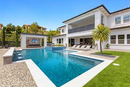 1083 Ruby Court San Marcos, CA 92078