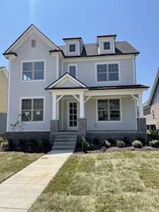 119 Willow Bend Dr Hendersonville, TN 37075