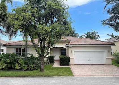 Address Withheld Hollywood, FL 33312