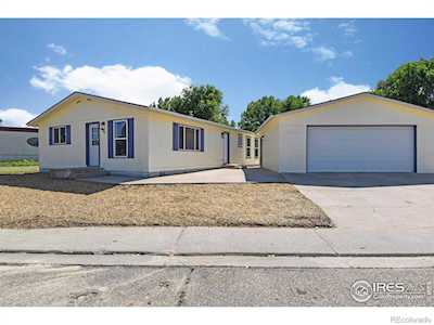 205 Crest Dr Log Lane Village, CO 80705