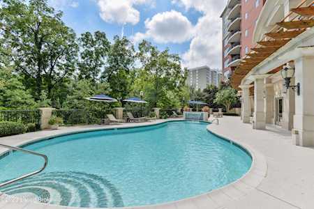 6600 Seminary Woods Pl #1106 Louisville, KY 40241