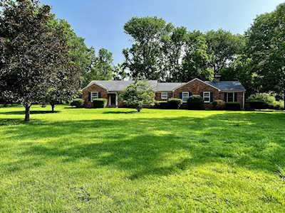 931 Oak Valley Ln Nashville, TN 37220