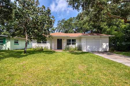 1448 San Mateo Dr Dunedin, FL 34698