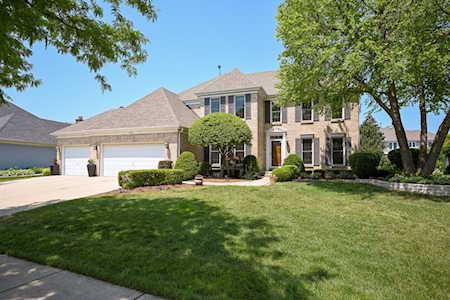 1306 Lorraine Place Schaumburg, IL 60173
