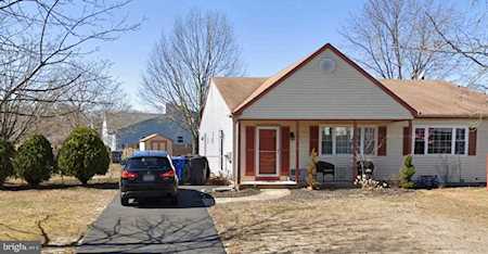 560 Innkeeper Ln Toms River, NJ 08753