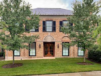 114 Cottage Place Charlotte, NC 28207