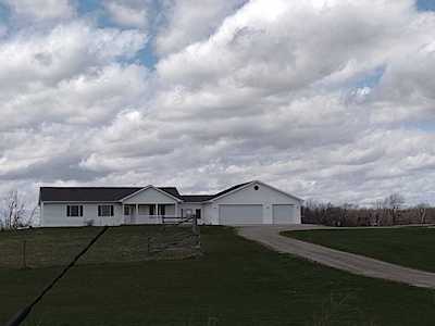 3452 County Rd Z Oshkosh, Town of Nekimi, WI 54902