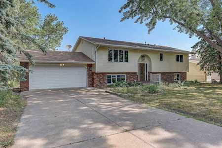 933 Cobb Road Shoreview, MN 55126
