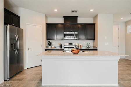 1307 El Solindo Ln Henderson, NV 89002