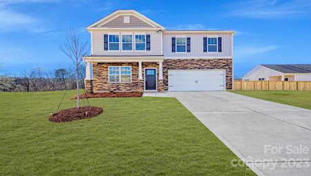 3804 Rosewood Dr Mount Holly, NC 28120