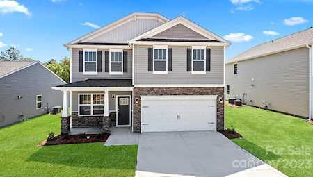 3738 Stanley Creek Dr Mount Holly, NC 28120