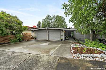 1530 W 13th Ave Anchorage, AK 99501