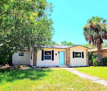 4650 4th Ave S St. Petersburg, FL 33711